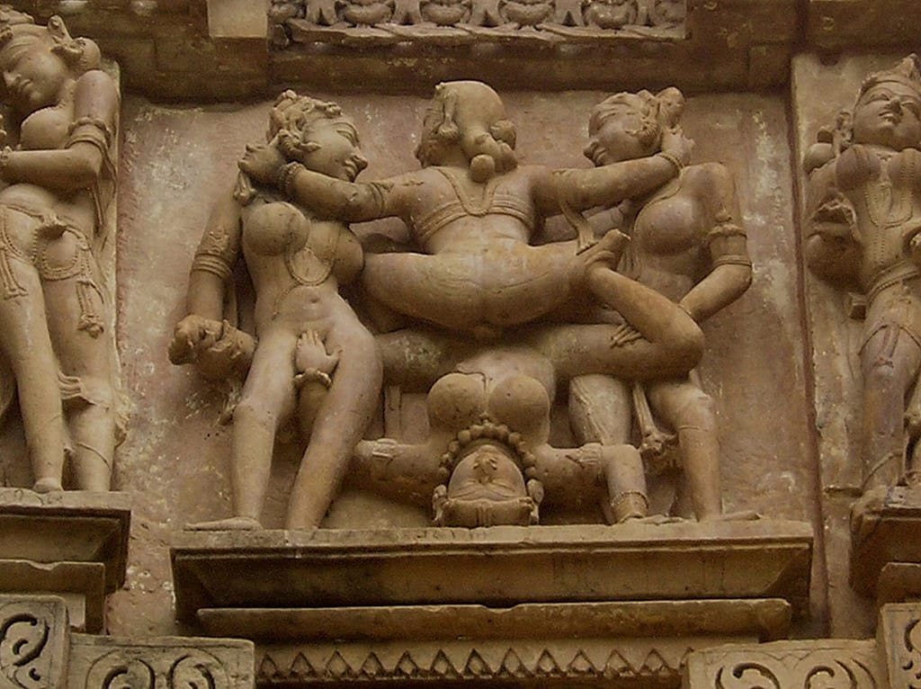 khajuraho vishvanath temple
